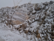شاهد | تساقط الثلوج على قمة جبل الشيخ