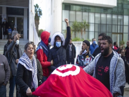تونس: منظمة تحذر من انتهاء المدة القانونية لتجميد أموال بن علي
