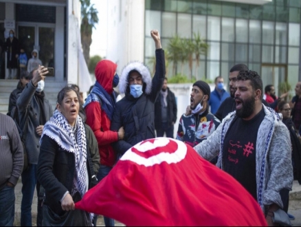تعديل حكومي واسع في تونس.. ولا نساء