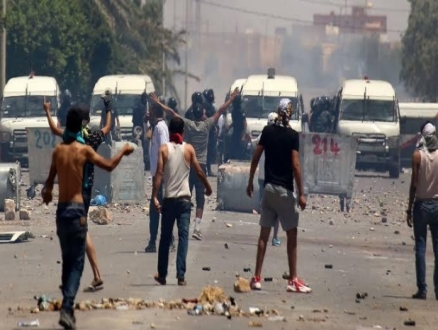 عقد على ثورة تونس: احتجاجات متواصلة وتوقيف 632 متظاهرا