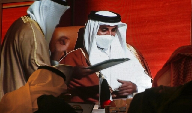أمير قطر وماكرون يبحثان المصالحة الخليجية والتطورات الدولية