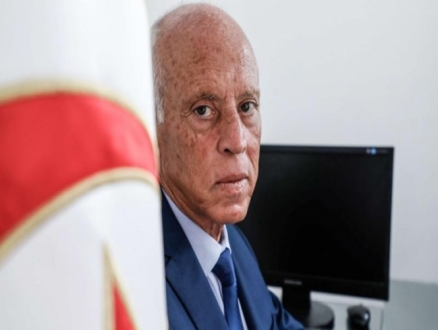 طرد مشبوه يصل الرئيس التونسي.. محاولة اغتيال؟