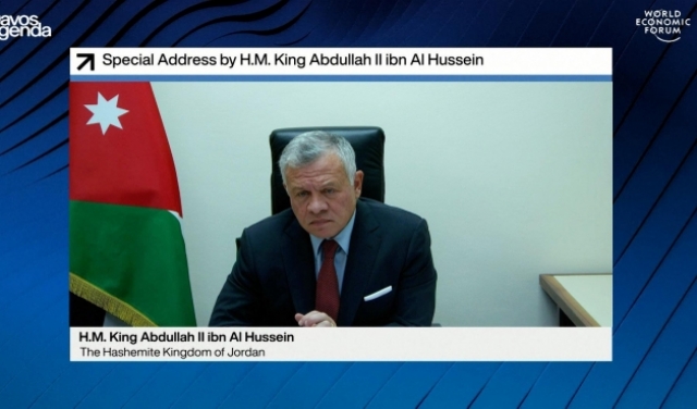 الملك عبد الله ينتقد عدم توفير الاحتلال لقاحات كورونا