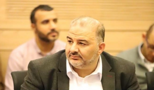 النائب عباس يعتذر عن تصريحاته عن الأسرى بعد غضب واسع