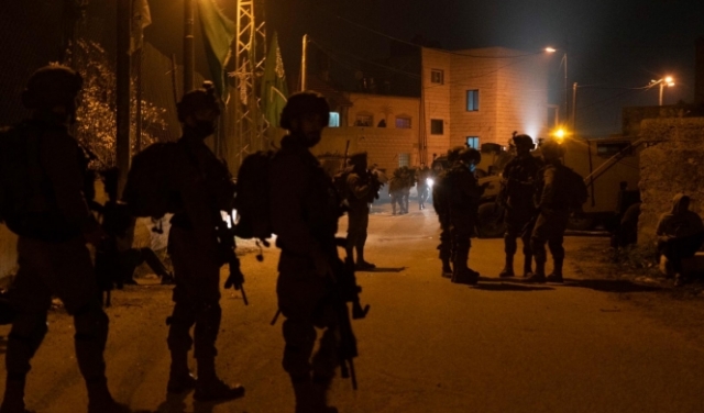 اعتقالات بالقدس وتوغل عسكري محدود بغزة