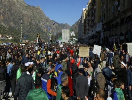 الإفراج عن 30 من معتقلي الحراك الجزائري