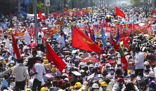 انقلاب ميانمار: توسع الاحتجاجات وعقوبات أممية على العسكر