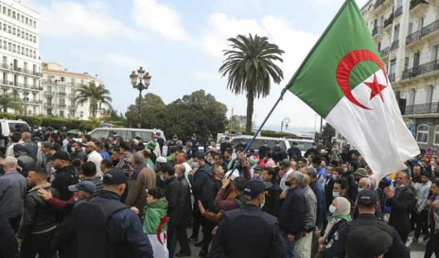 مظاهرات حاشدة في الجزائر في الذكرى الثانية للحراك