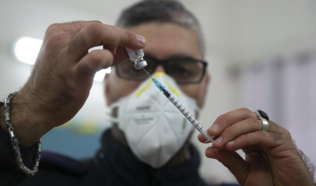 وزارة الصحّة: بالإمكان تطعيم من تعافى من كورونا