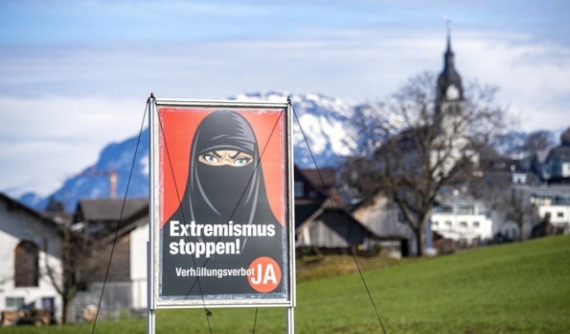 سويسرا: أغلبية ضئيلة لقرار بحظر البرقع