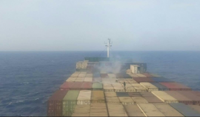 مسؤول: سفينة إيرانية تعرضت لـ