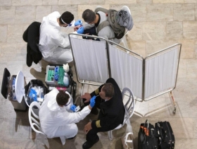 الحكومة الإسرائيلية تقر تسيير رحلات جوية لنقل 3000 شخص يوميا