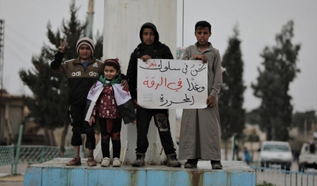 المظاهرات تعم شماليّ سورية في الذكرى العاشرة للثورة