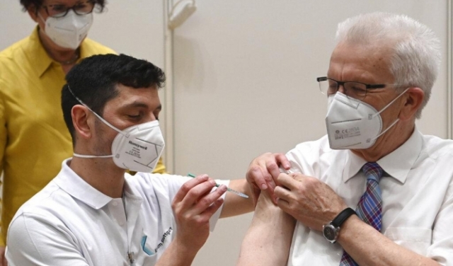 كورونا عالميا: 123 مليون إصابة ودول تستأنف التطعيم بلقاح 