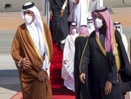 قطر والسعودية تبحثان العلاقات الثنائية