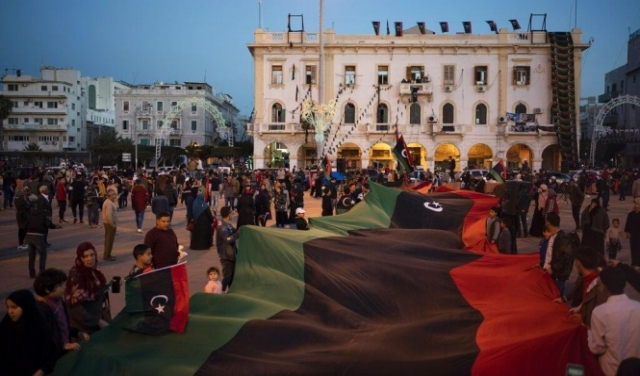 الحكومة الموازية شرق ليبيا تسلم سلطاتها إلى الدبيبة 
