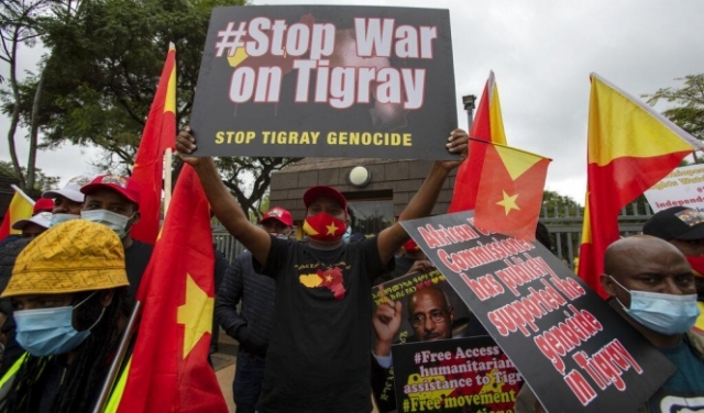 أثيوبيا تعلن سحب إريتريا لقواتها بعد نفي أشهر لوجودها