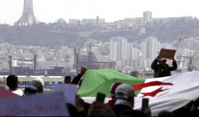 الجزائر: تظاهرات في ذكرى تنحّي بوتفليقة