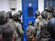 اقتحام أقسام في سجن "ريمون" و"اعتداء وحشي" على الأسرى