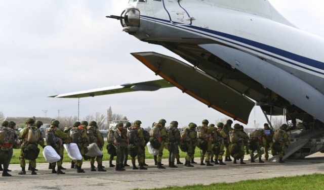 روسيا تعلن انسحاب قواتها من الحدود الأوكرانيّة وشبه جزيرة القرم 