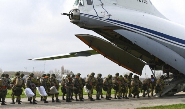 الجيش الروسي يبدأ انسحابه من الحدود الأوكرانية