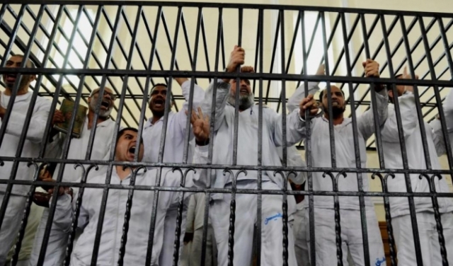 مصر: عفو رئاسي يُفرج عن 2674 سجينًا