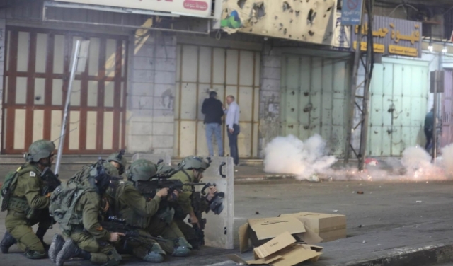 شهيدان برصاص الاحتلال واعتقالات طالت قيادات من حماس بالضفة