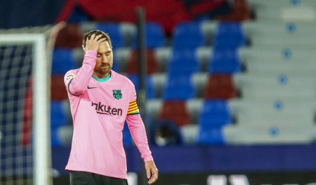 ميسي يؤجل حسم مصيره مع برشلونة