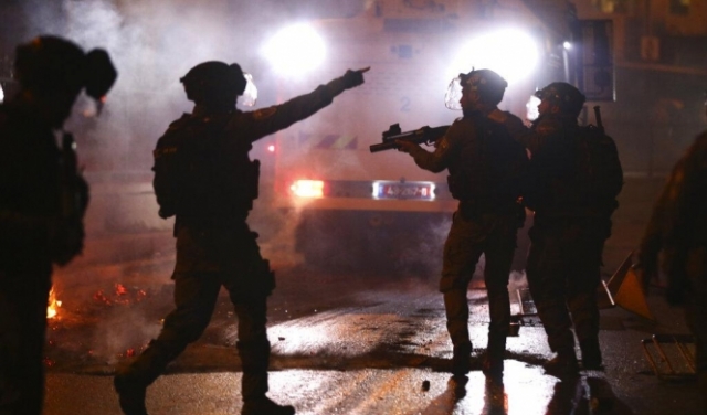 بظل تواطؤ الشرطة الإسرائيلية: ارتفاع 31% بمخالفات السلاح بالبلدات العربية