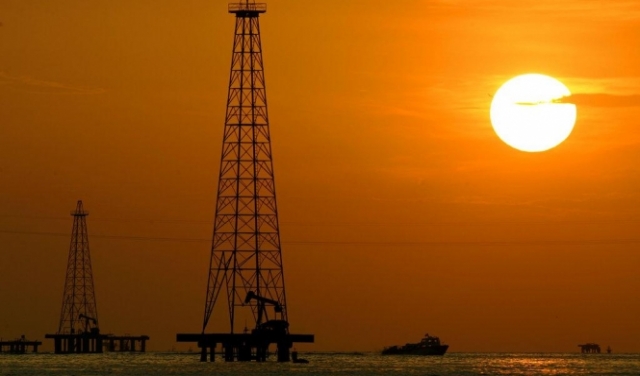 أسعار النفط تعزز مكاسبها جراء انتعاش الطلب العالمي 