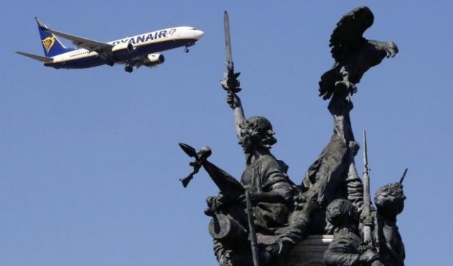 الاتحاد الأوروبي يحظر تحليق الطيران البيلاروسي في أجوائه