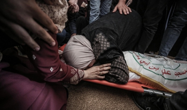 غزة: استشهاد طفل أصيب بانفجار جسم خلّفه الاحتلال