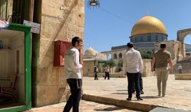 القدس المحتلة: 74 مستوطنا اقتحموا باحات المسجد الأقصى