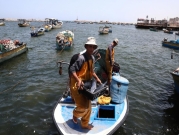 بدءا من الجمعة: الاحتلال يعلن توسيع مساحة الصيد في غزة وإدخال مواد خام للقطاع