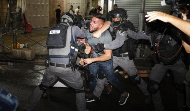 استمرار للملاحقة: اعتقالات ولوائح اتهام ضد شبان من حيفا