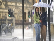 الفيضانات تغرق شوارع لندن والسلطات تعلق المواصلات