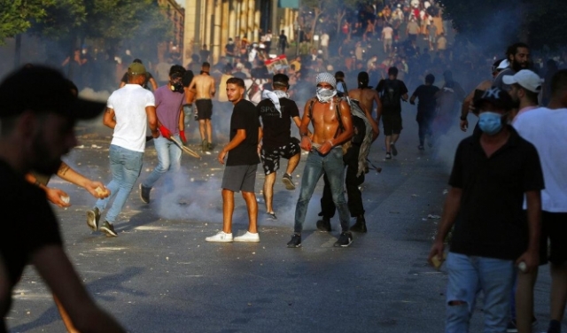 تظاهرات غاضبة إحياء لذكرى انفجار بيروت: 56 مصابا ومحاولة لاقتحام البرلمان 