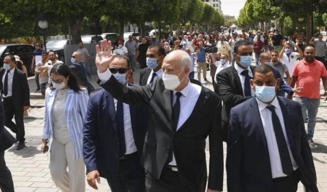 45 قاضيا تونسيًّا يدعون سعيّد للتراجع عن 