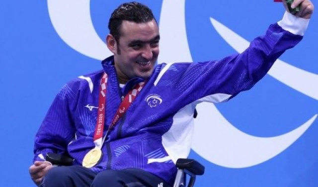 إياد شلبي ابن شفاعمرو يحقق ميدالية ذهبية في ألعاب البارالمبية