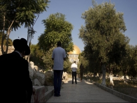 "كاكال" يسعى للسيطرة على أملاك الفلسطينيين وتحذيرات من التسويات في القدس