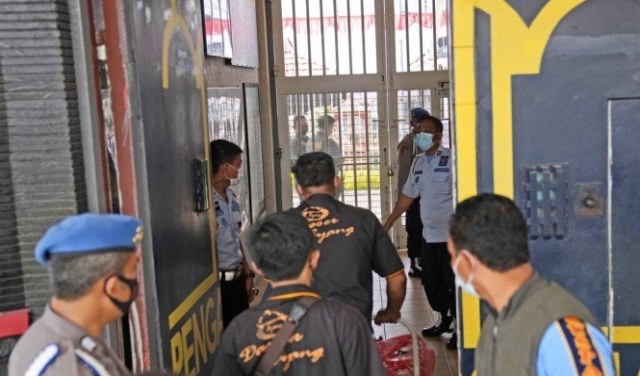 مصرع العشرات بحريق في سجن بإندونيسيا