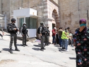 الخليل: الاحتلال يغلق الحرم الإبراهيمي ويعتدي على الزوّار والمصلّين