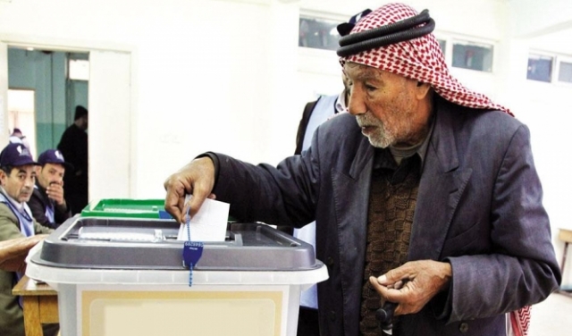 التسجيل للانتخابات البلدية ومطالبة حماس بالموافقة على إجرائها بغزة
