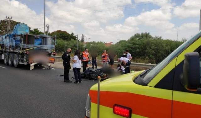 مصرع سائق دراجة نارية بحادث طرق قرب الخضيرة