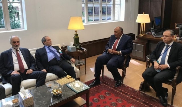 وزير خارجية مصر يجتمع مع نظيره في النظام السوري لأول مرة منذ 10 سنوات