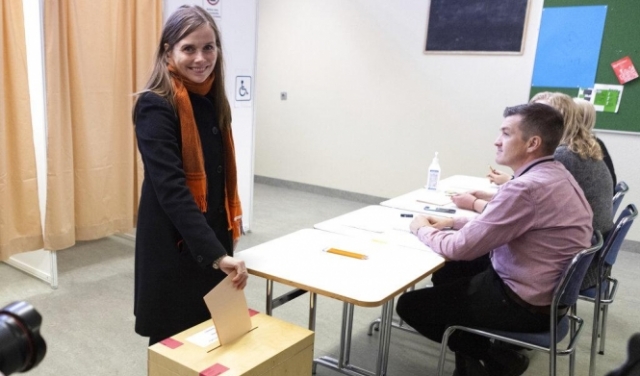 آيسلندا: النساء يخسرن غالبية مقاعد البرلمان ورئاسة الوزراء