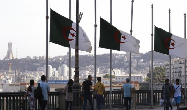 الجزائر تحظر على الطائرات العسكرية الفرنسية التحليق في مجالها الجوي