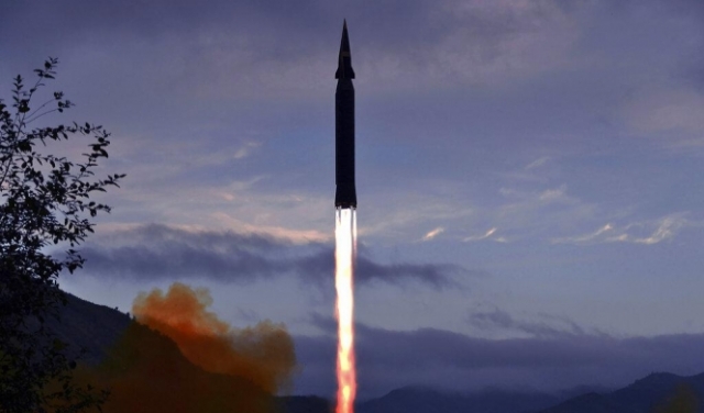 كوريا الشمالية تواصل تطوير برنامجيها النووي والبالستي