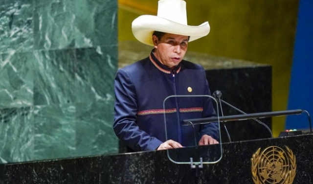 البيرو: الحكومة تقدّم استقالتها لرئيس البلاد
