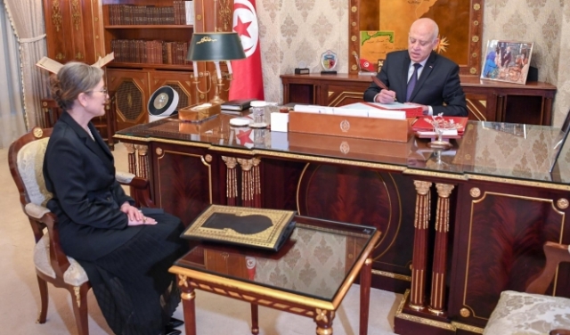 الرئيس التونسي يسمي الحكومة الجديدة وأعضاءها